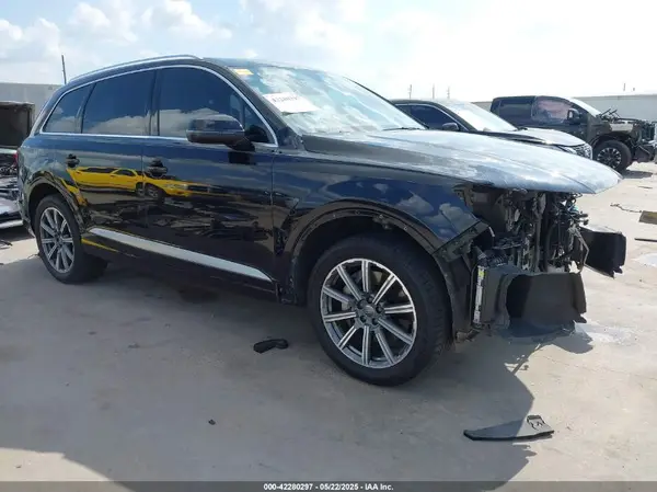 WA1LAAF75HD047186 2017 AUDI Q7 - Image 1