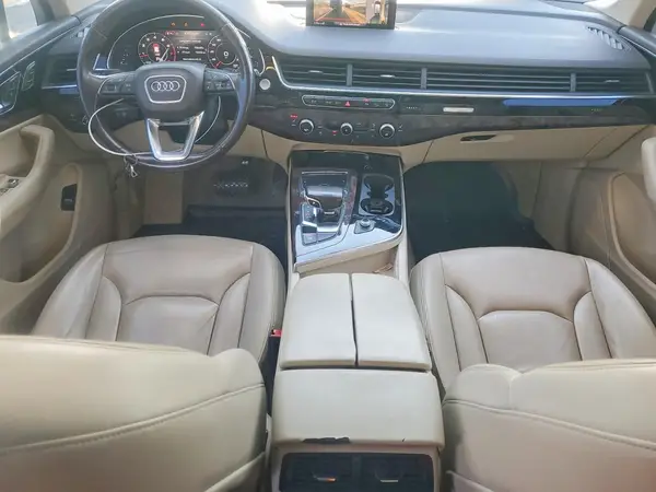 WA1LAAF75HD048869 2017 AUDI Q7 - Image 8