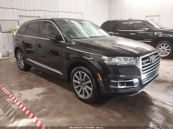 WA1LAAF75HD050699 2017 AUDI Q7 - Image 1