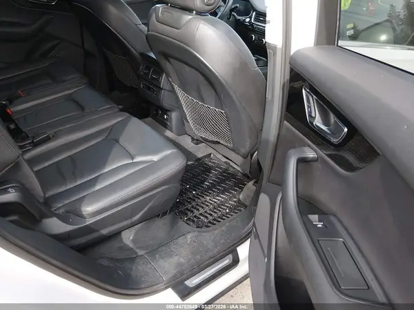 WA1LAAF75JD000990 2018 AUDI Q7 - Image 8
