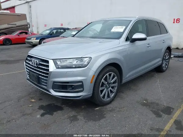 WA1LAAF75JD010970 2018 AUDI Q7 - Image 2