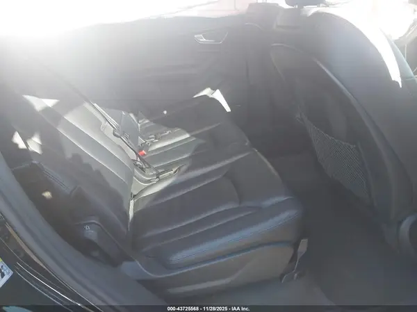 WA1LAAF75JD019605 2018 AUDI Q7 - Image 8