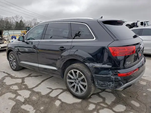 WA1LAAF75JD040003 2018 AUDI Q7 - Image 2