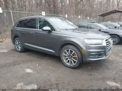 WA1LAAF75JD043001 2018 AUDI Q7