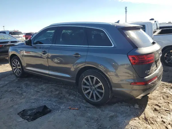 WA1LAAF75JD044472 2018 AUDI Q7 - Image 2