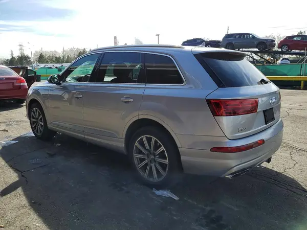 WA1LAAF75JD052555 2018 AUDI Q7 - Image 2
