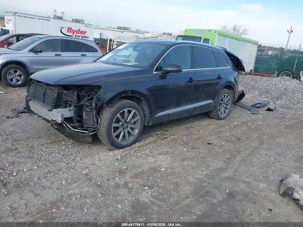 WA1LAAF75KD003082 2019 AUDI Q7 - Image 2