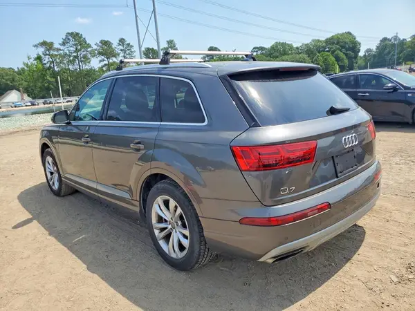 WA1LAAF75KD003602 2019 AUDI Q7 - Image 2