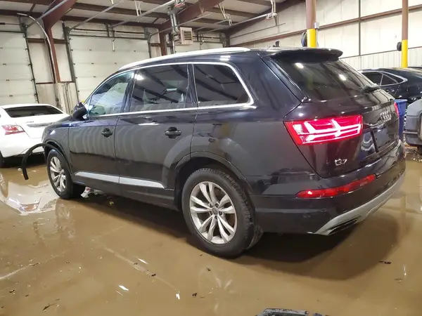 WA1LAAF75KD004409 2019 AUDI Q7 - Image 2