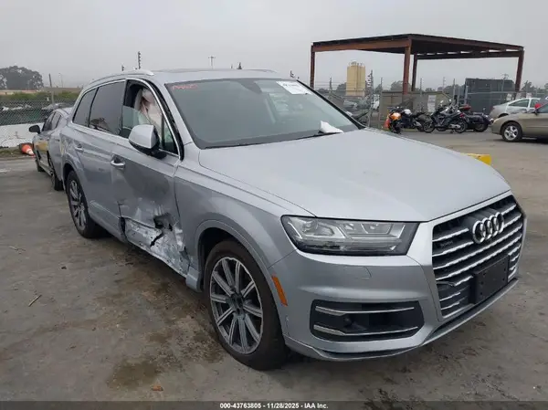 WA1LAAF75KD005155 2019 AUDI Q7 - Image 1