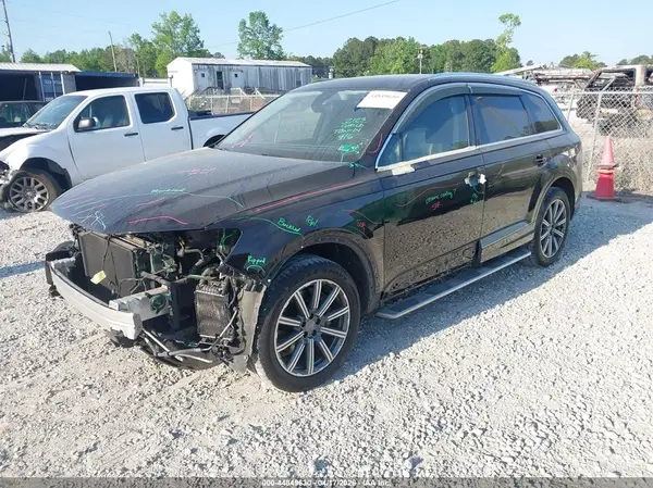 WA1LAAF75KD008136 2019 AUDI Q7 - Image 2
