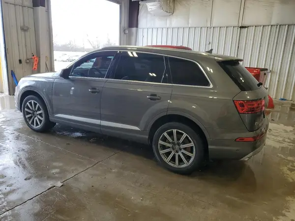 WA1LAAF75KD010565 2019 AUDI Q7 - Image 2