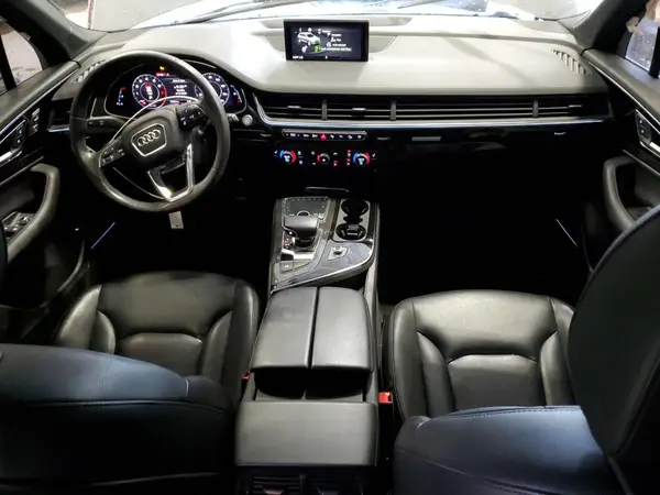 WA1LAAF75KD010565 2019 AUDI Q7 - Image 8