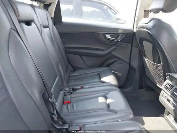 WA1LAAF75KD022585 2019 AUDI Q7 - Image 8