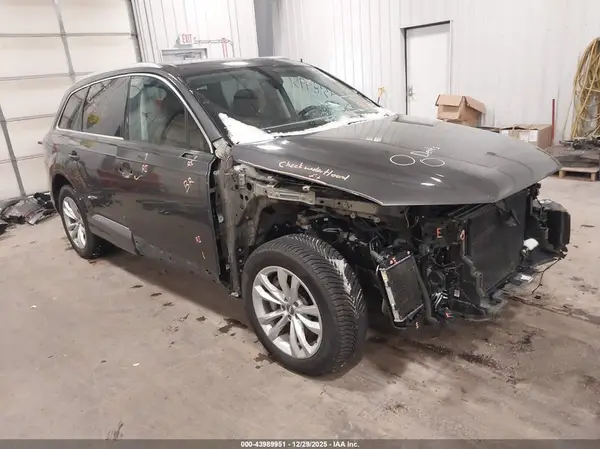 WA1LAAF75KD036096 2019 AUDI Q7 - Image 1