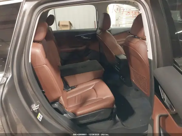 WA1LAAF75KD036096 2019 AUDI Q7 - Image 8