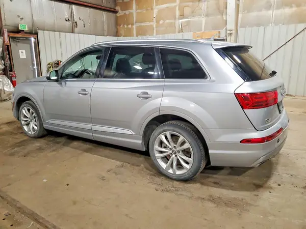 WA1LAAF75KD043775 2019 AUDI Q7 - Image 2