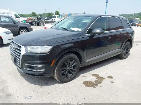 WA1LAAF75KD043808 2019 AUDI Q7 - Image 2