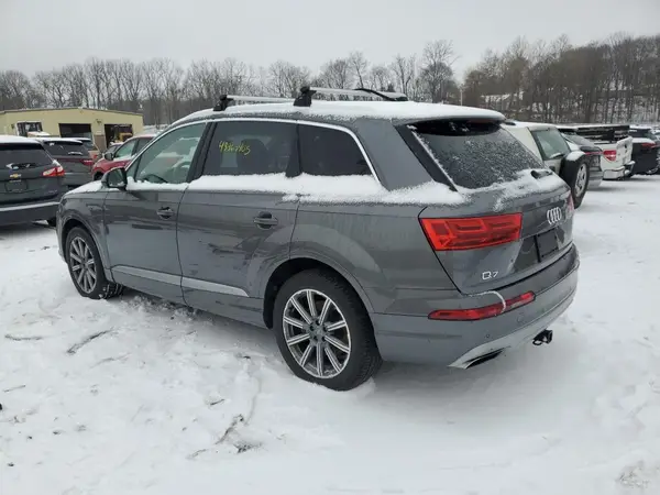 WA1LAAF75KD048832 2019 AUDI Q7 - Image 2