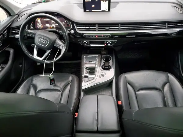 WA1LAAF76HD002080 2017 AUDI Q7 - Image 8