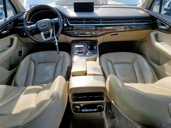 WA1LAAF76HD011796 2017 AUDI Q7 - Image 8