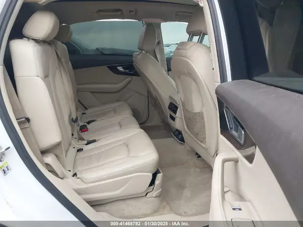 WA1LAAF76HD029926 2017 AUDI Q7 - Image 8