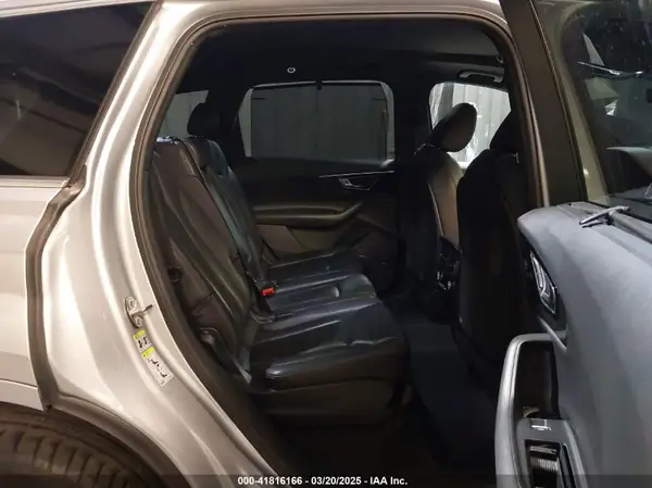 WA1LAAF76HD035953 2017 AUDI Q7 - Image 8