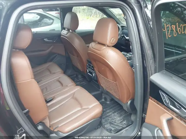 WA1LAAF76HD047150 2017 AUDI Q7 - Image 8