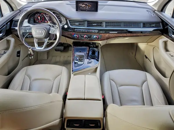 WA1LAAF76JD002828 2018 AUDI Q7 - Image 8