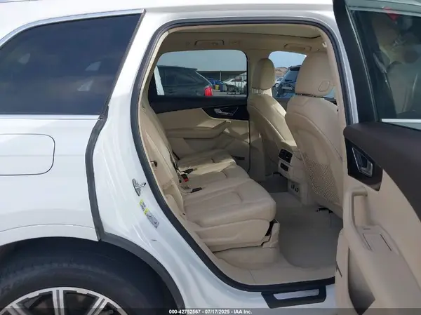 WA1LAAF76JD017233 2018 AUDI Q7 - Image 8