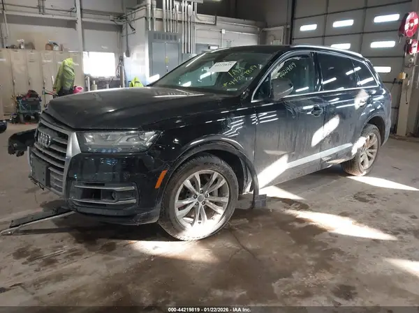 WA1LAAF76JD025266 2018 AUDI Q7 - Image 2