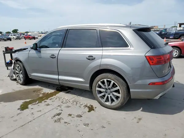 WA1LAAF76JD028023 2018 AUDI Q7 - Image 2