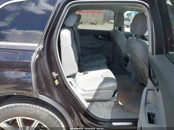 WA1LAAF76JD031424 2018 AUDI Q7 - Image 8
