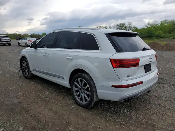 WA1LAAF76JD045808 2018 AUDI Q7 - Image 2