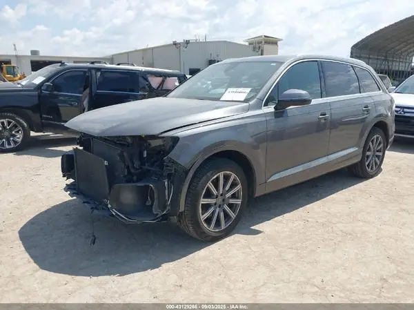 WA1LAAF76JD053651 2018 AUDI Q7 - Image 2