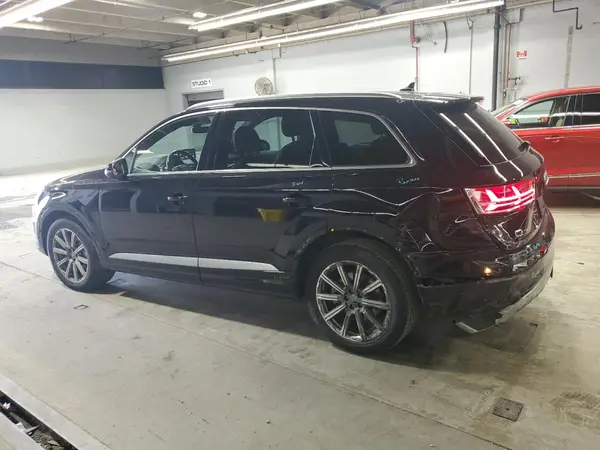 WA1LAAF76KD003155 2019 AUDI Q7 - Image 2