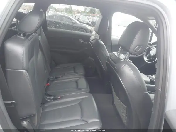 WA1LAAF76KD011711 2019 AUDI Q7 - Image 8