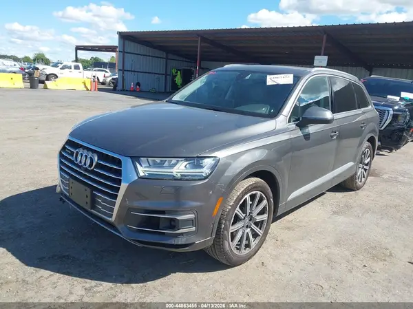 WA1LAAF76KD032154 2019 AUDI Q7 - Image 2