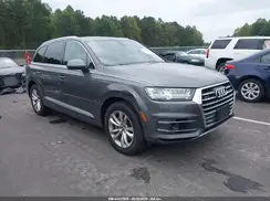 WA1LAAF76KD038052 2019 AUDI Q7