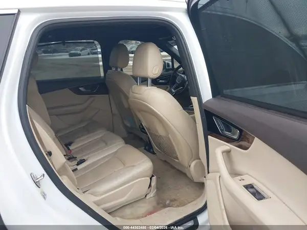 WA1LAAF77HD014142 2017 AUDI Q7 - Image 8