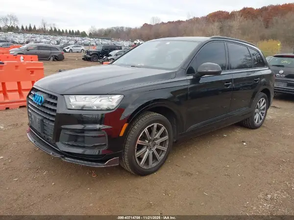 WA1LAAF77HD014772 2017 AUDI Q7 - Image 2
