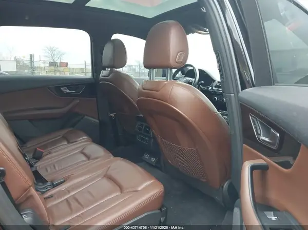 WA1LAAF77HD014772 2017 AUDI Q7 - Image 8