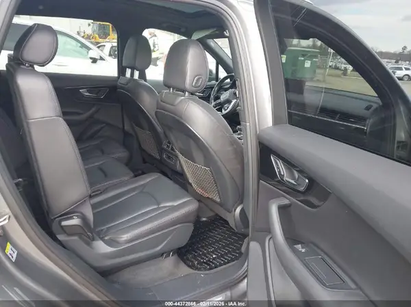 WA1LAAF77HD016943 2017 AUDI Q7 - Image 8