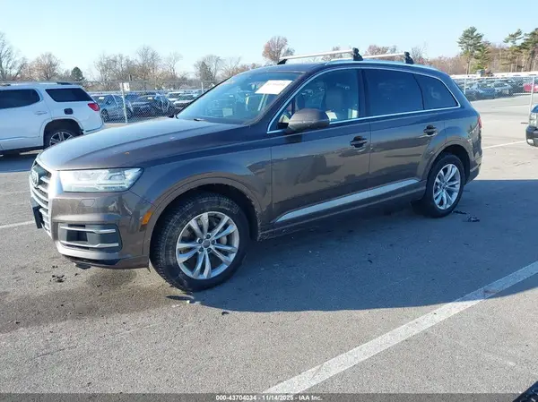 WA1LAAF77HD022337 2017 AUDI Q7 - Image 2