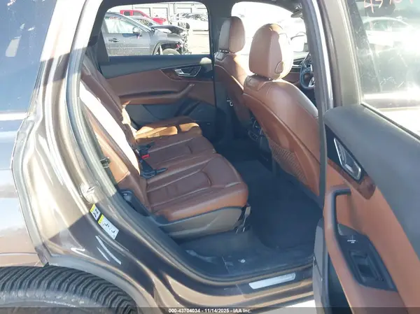 WA1LAAF77HD022337 2017 AUDI Q7 - Image 8