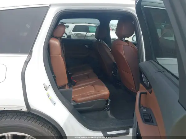 WA1LAAF77HD031992 2017 AUDI Q7 - Image 8