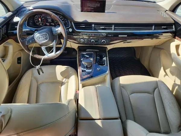 WA1LAAF77HD033158 2017 AUDI Q7 - Image 8