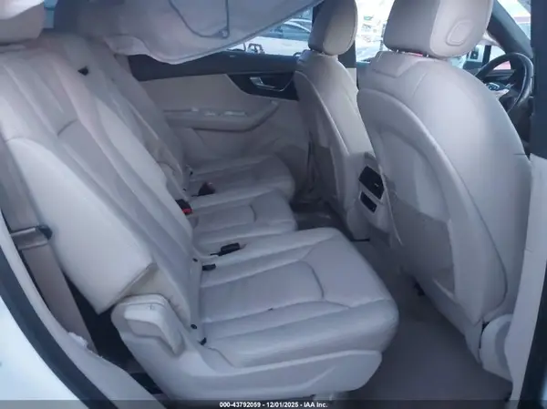 WA1LAAF77HD034195 2017 AUDI Q7 - Image 8
