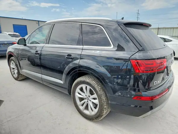 WA1LAAF77HD040255 2017 AUDI Q7 - Image 2