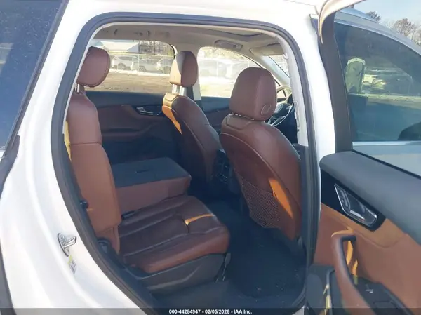 WA1LAAF77HD043723 2017 AUDI Q7 - Image 8